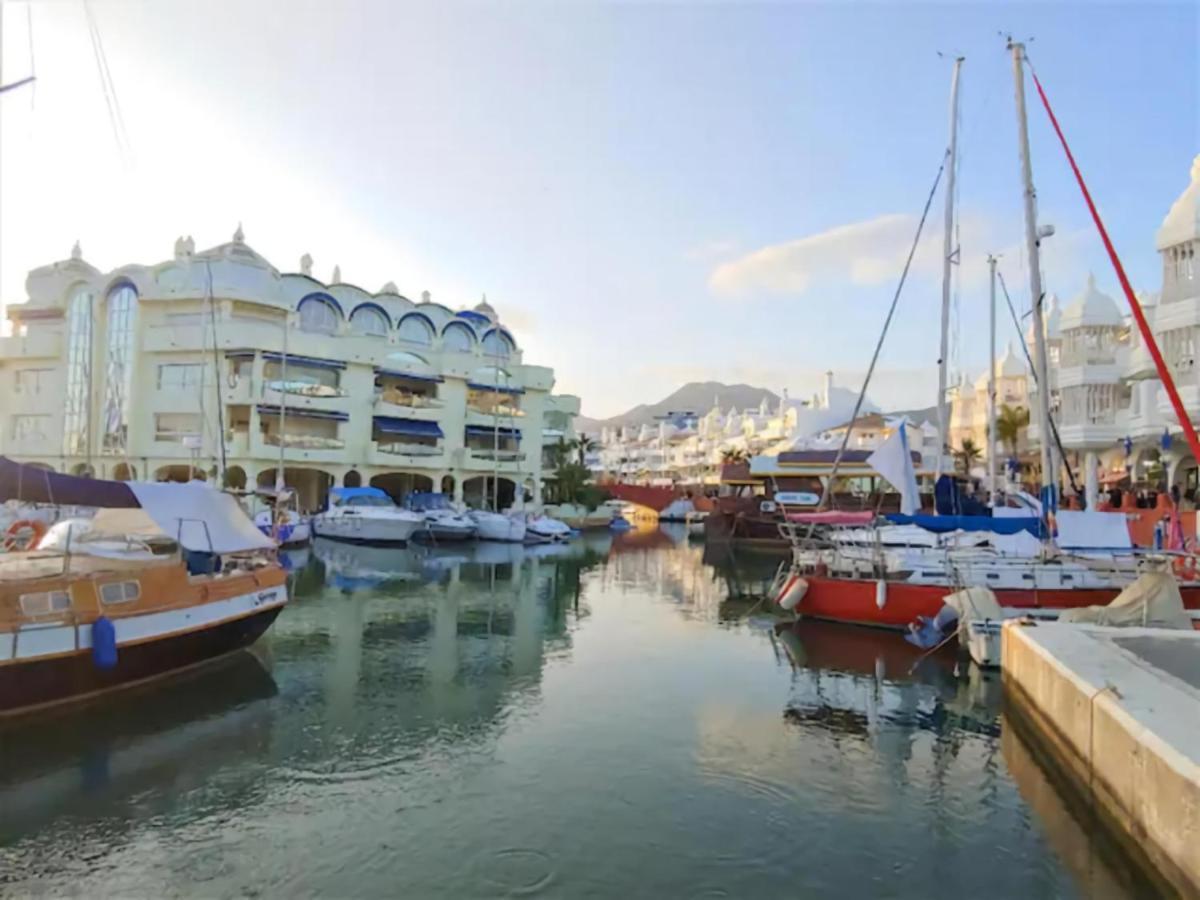Benalmadena Beachfront Puerto Marina Sunrise 외부 사진